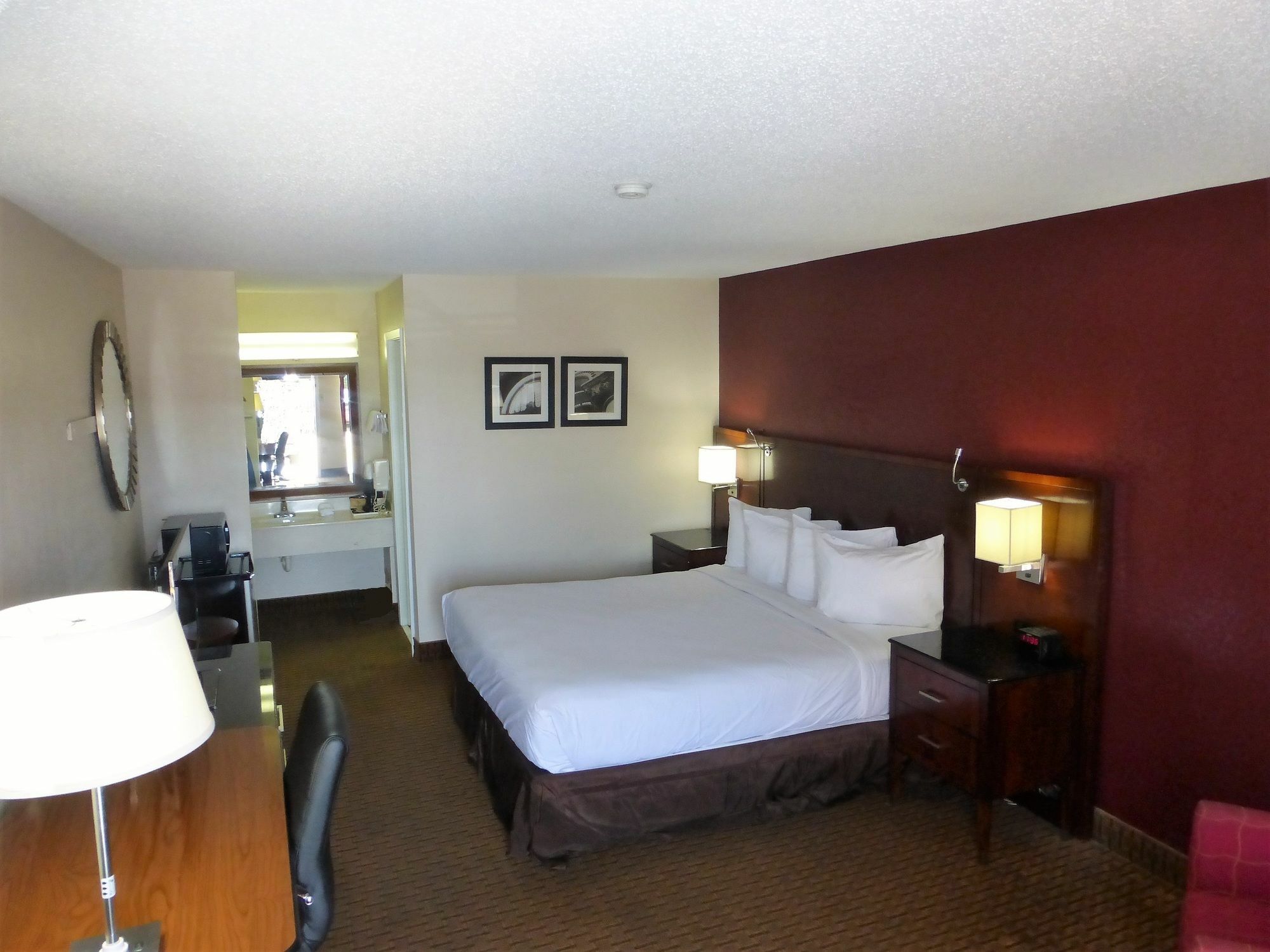 Red Roof Inn Маскл Шолс Экстерьер фото