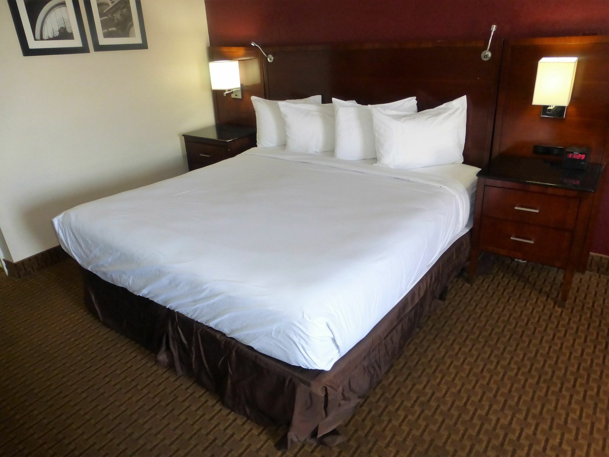 Red Roof Inn Маскл Шолс Экстерьер фото